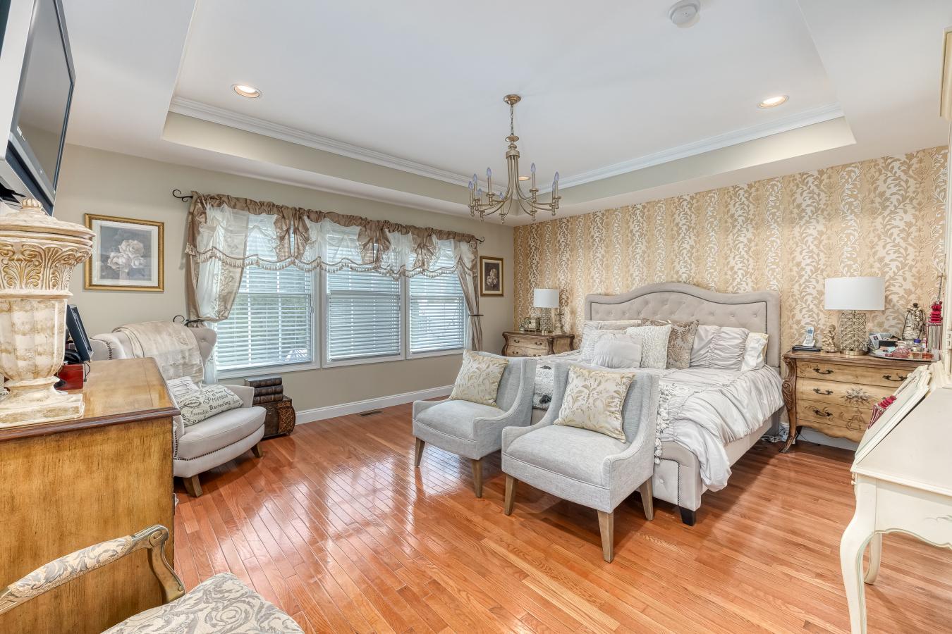 18 Eagle Circle, Bohemia, NY, 11716, United States, 3 Bedrooms Bedrooms, ,2 BathroomsBathrooms,Residential,For Sale,18 Eagle Circle,1413179