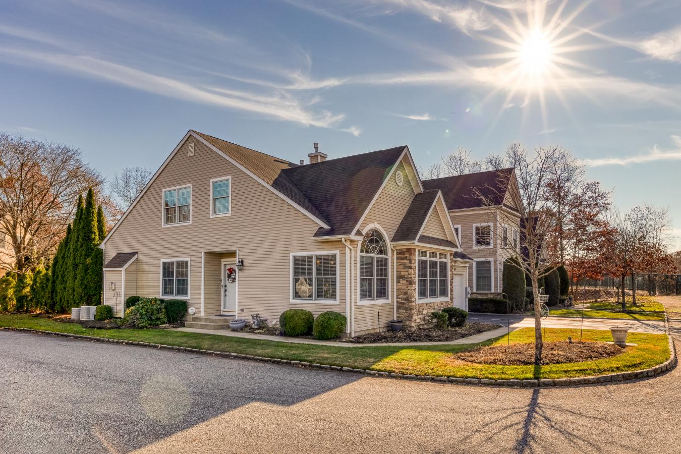 18 Eagle Circle, Bohemia, NY, 11716, United States, 3 Bedrooms Bedrooms, ,2 BathroomsBathrooms,Residential,For Sale,18 Eagle Circle,1413179