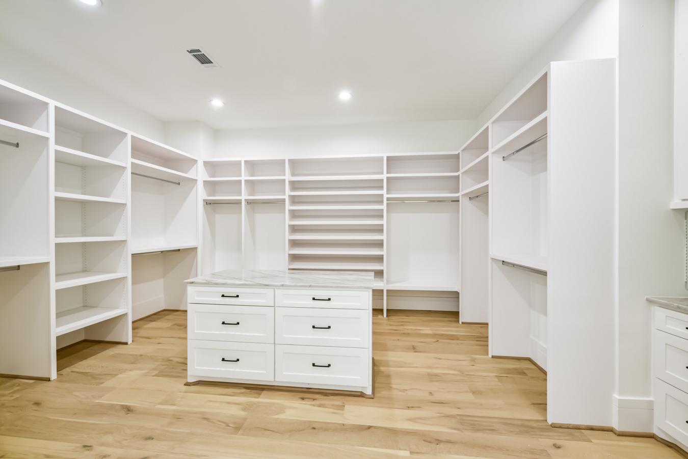 1428 Nantucket Drive, Houston, TX, 77057, United States, ,5 BathroomsBathrooms,Residential,For Sale,1428 Nantucket Drive,1413177