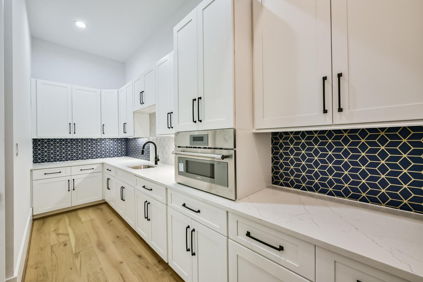 1428 Nantucket Drive, Houston, TX, 77057, United States, 4 Bedrooms Bedrooms, ,4 BathroomsBathrooms,Residential,For Sale,1428 Nantucket Drive,1413176