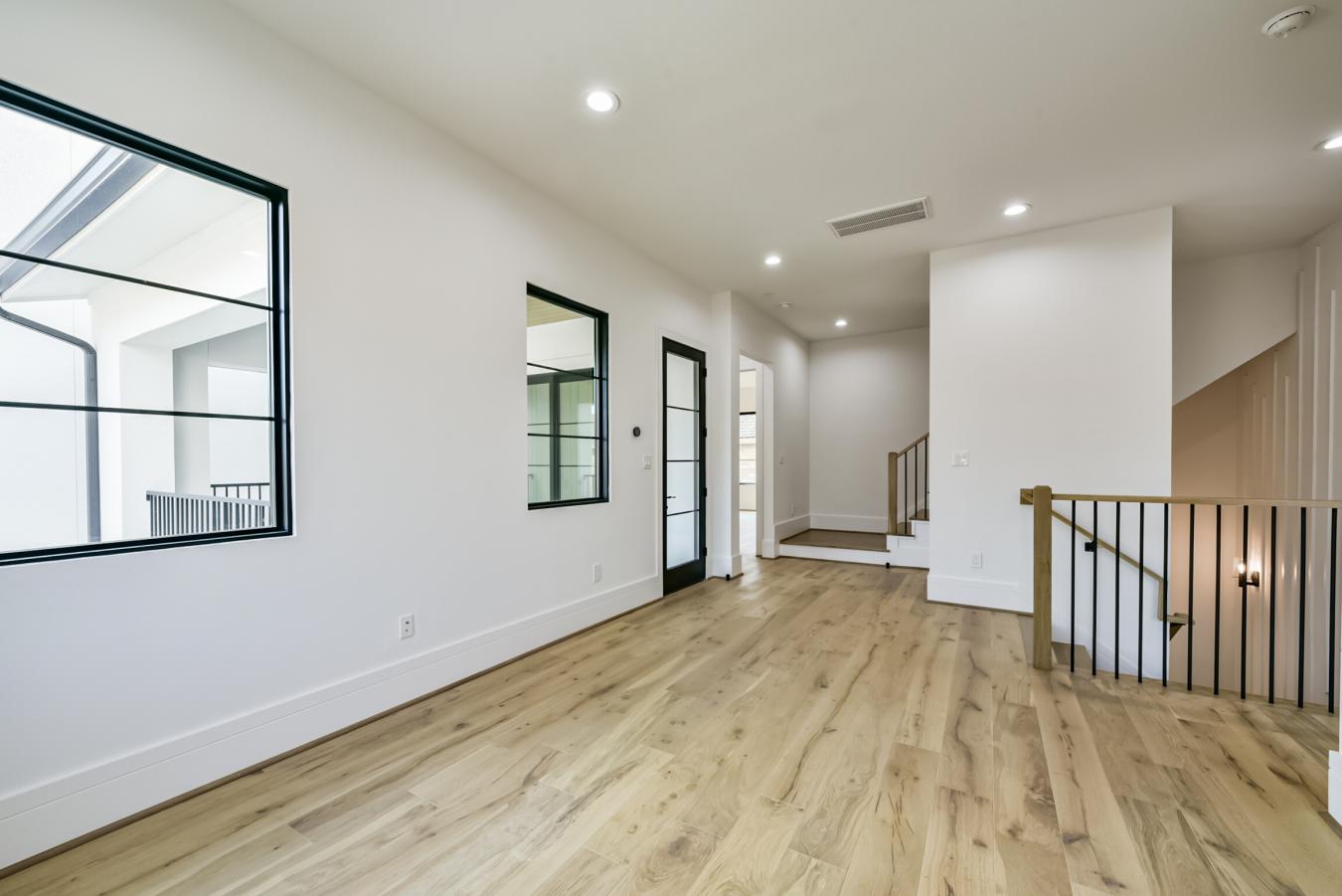 1428 Nantucket Drive, Houston, TX, 77057, United States, 4 Bedrooms Bedrooms, ,4 BathroomsBathrooms,Residential,For Sale,1428 Nantucket Drive,1413176