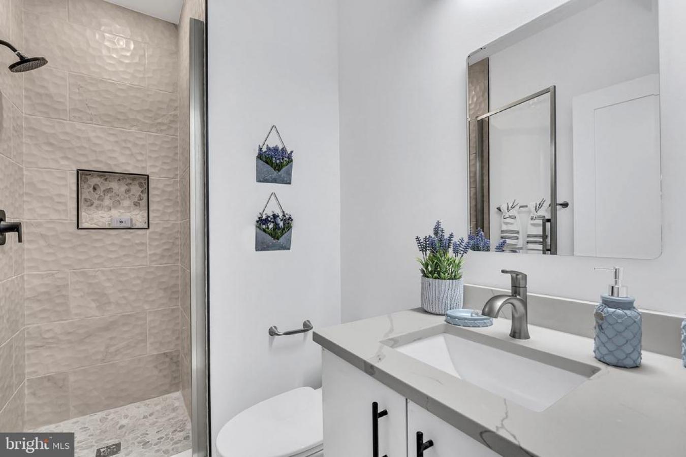 1103 FERN Unit 304, WASHINGTON, DC, 20012, United States, 2 Bedrooms Bedrooms, ,2 BathroomsBathrooms,Residential,For Sale,1103 FERN Unit 304,1415375