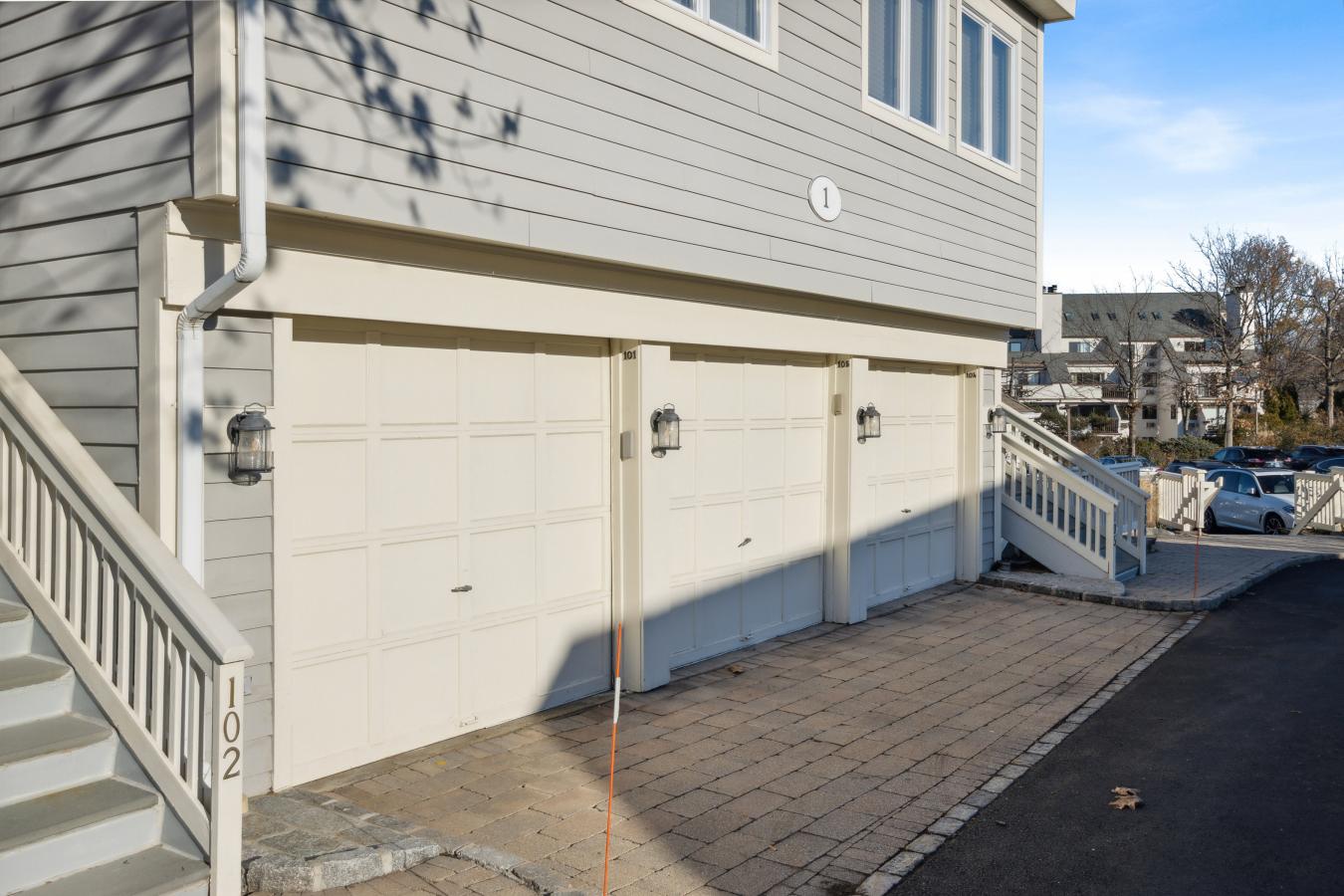 123 Harbor Drive, Stamford, Connecticut, 06902, United States, 2 Bedrooms Bedrooms, ,2 BathroomsBathrooms,Residential,For Sale,123 Harbor Drive,1415699