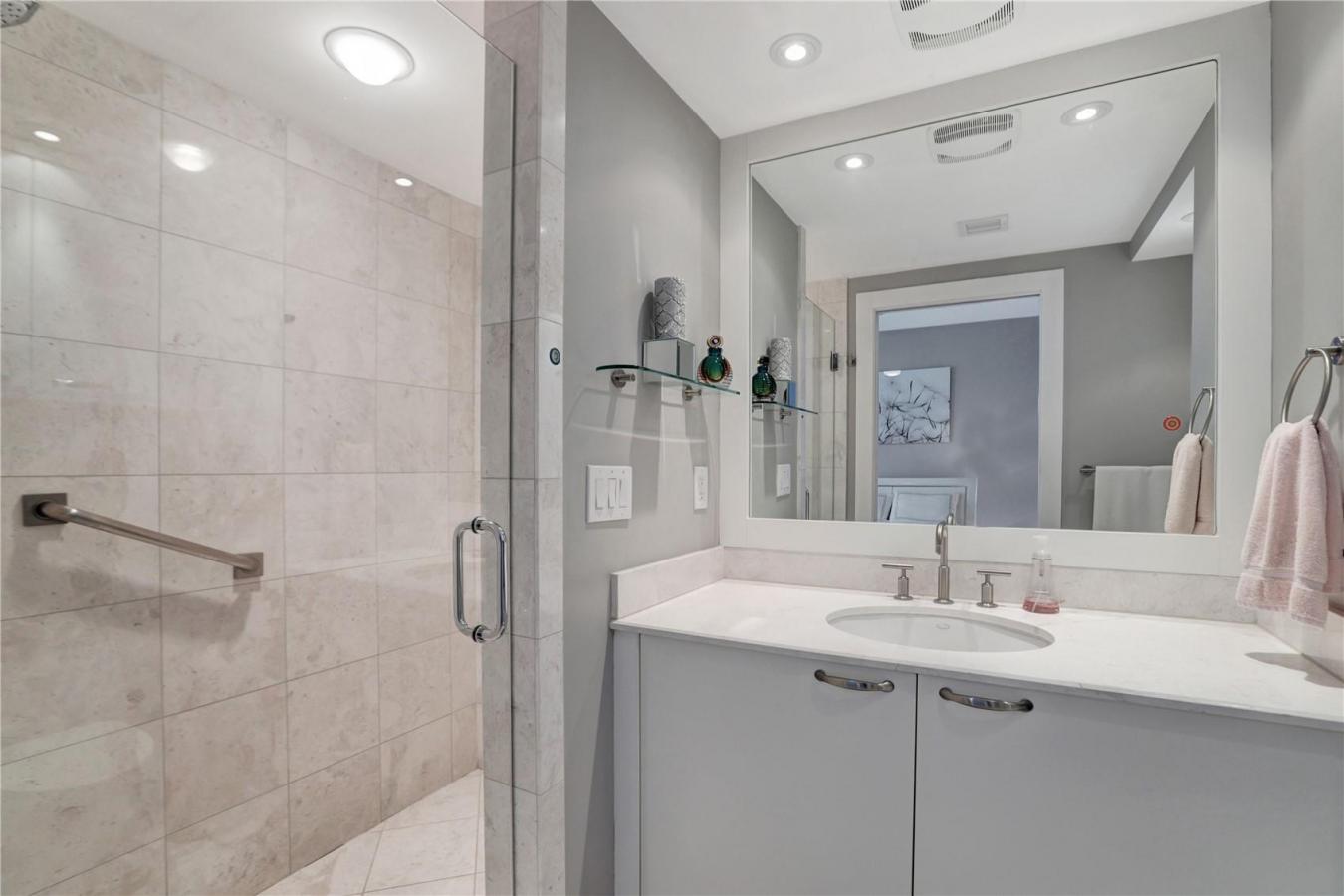 3535 S Ocean Drive, Hollywood, FL, 33019, United States, 3 Bedrooms Bedrooms, ,3 BathroomsBathrooms,Residential,For Sale,3535 S Ocean Drive,1419110