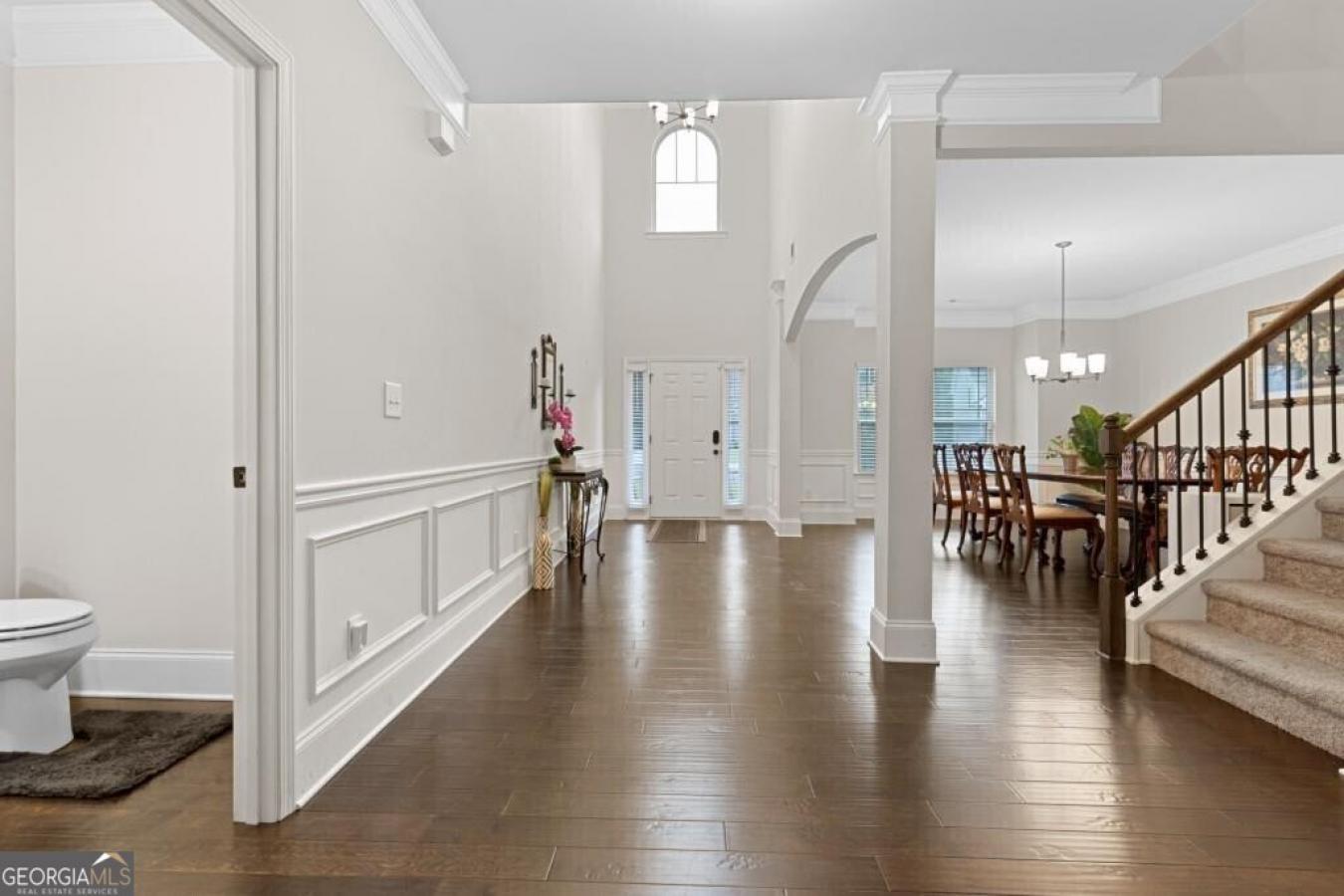 Welcome to your dream, modern home, constructed in 2018, Where luxury – image 10