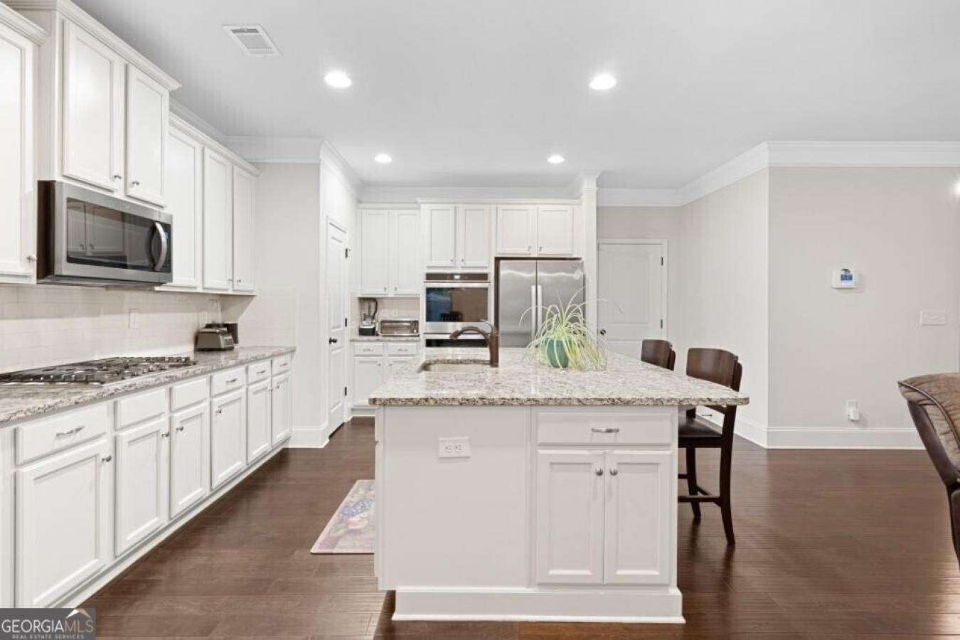 Welcome to your dream, modern home, constructed in 2018, Where luxury – image 14