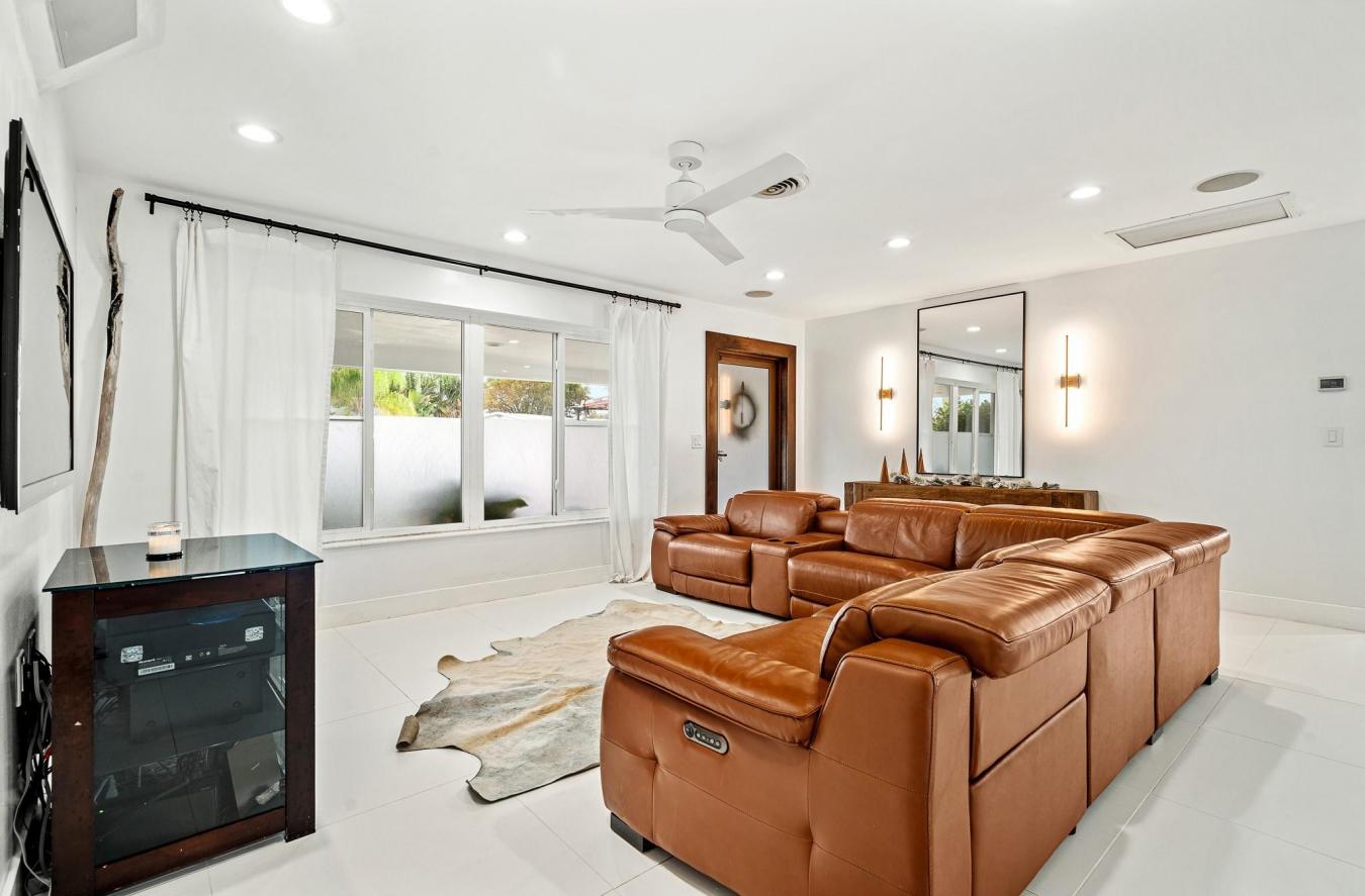 301 SE 11th Court, Deerfield Beach, FL, 33441, United States, 3 Bedrooms Bedrooms, ,2 BathroomsBathrooms,Residential,For Sale,301 SE 11th Court,1423312