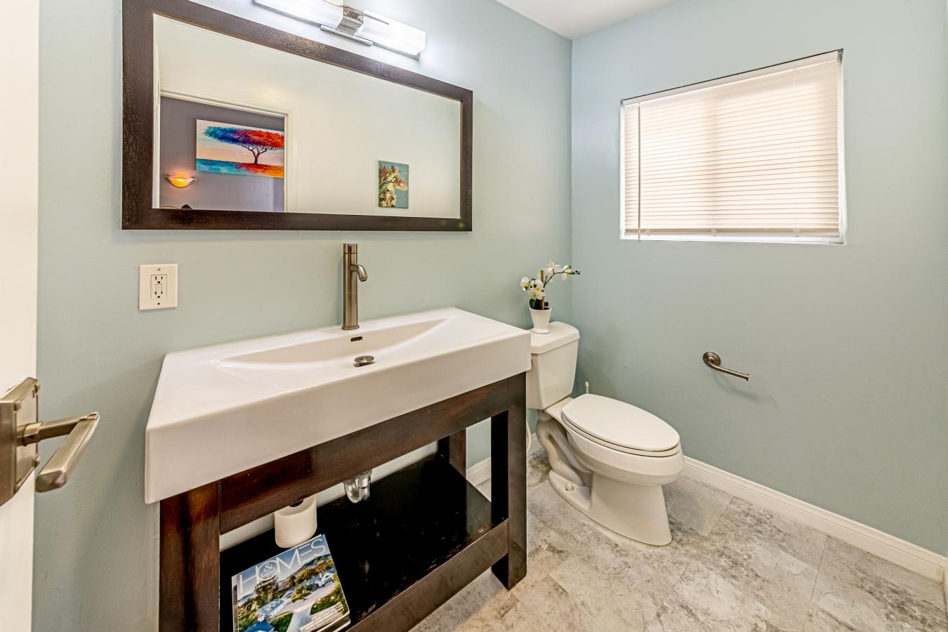 9314 Sierra Mar Drive, Los Angeles, CA, 90069, United States, 4 Bedrooms Bedrooms, ,5 BathroomsBathrooms,Residential,For Sale,9314 Sierra Mar Drive,1423309