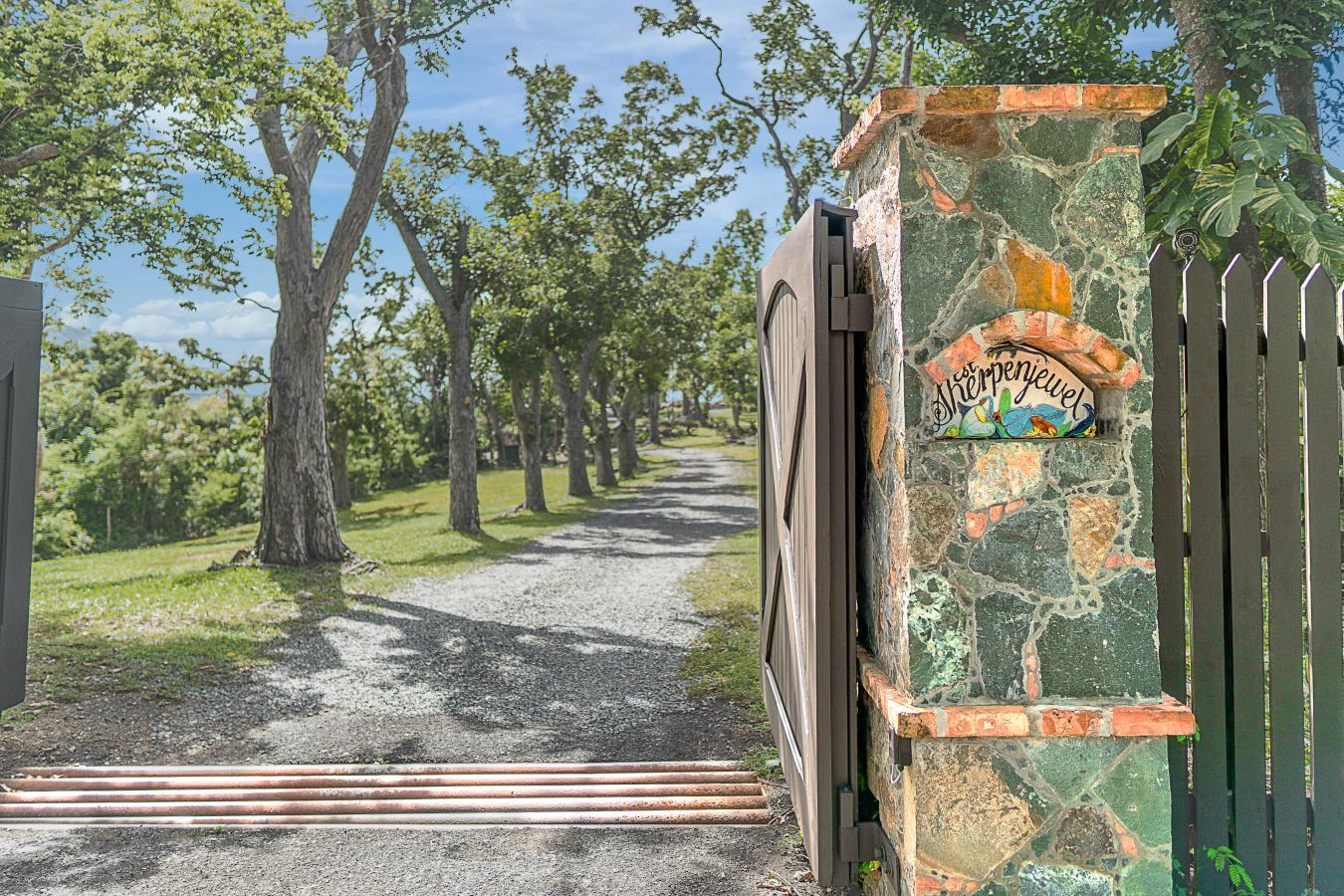 1a-4 Canaan and Scherpenjewl Gns, Saint Thomas, 00802, U.S. Virgin Islands, 5 Bedrooms Bedrooms, ,7 BathroomsBathrooms,Residential,For Sale,1a-4 Canaan and Scherpenjewl Gns,1423288
