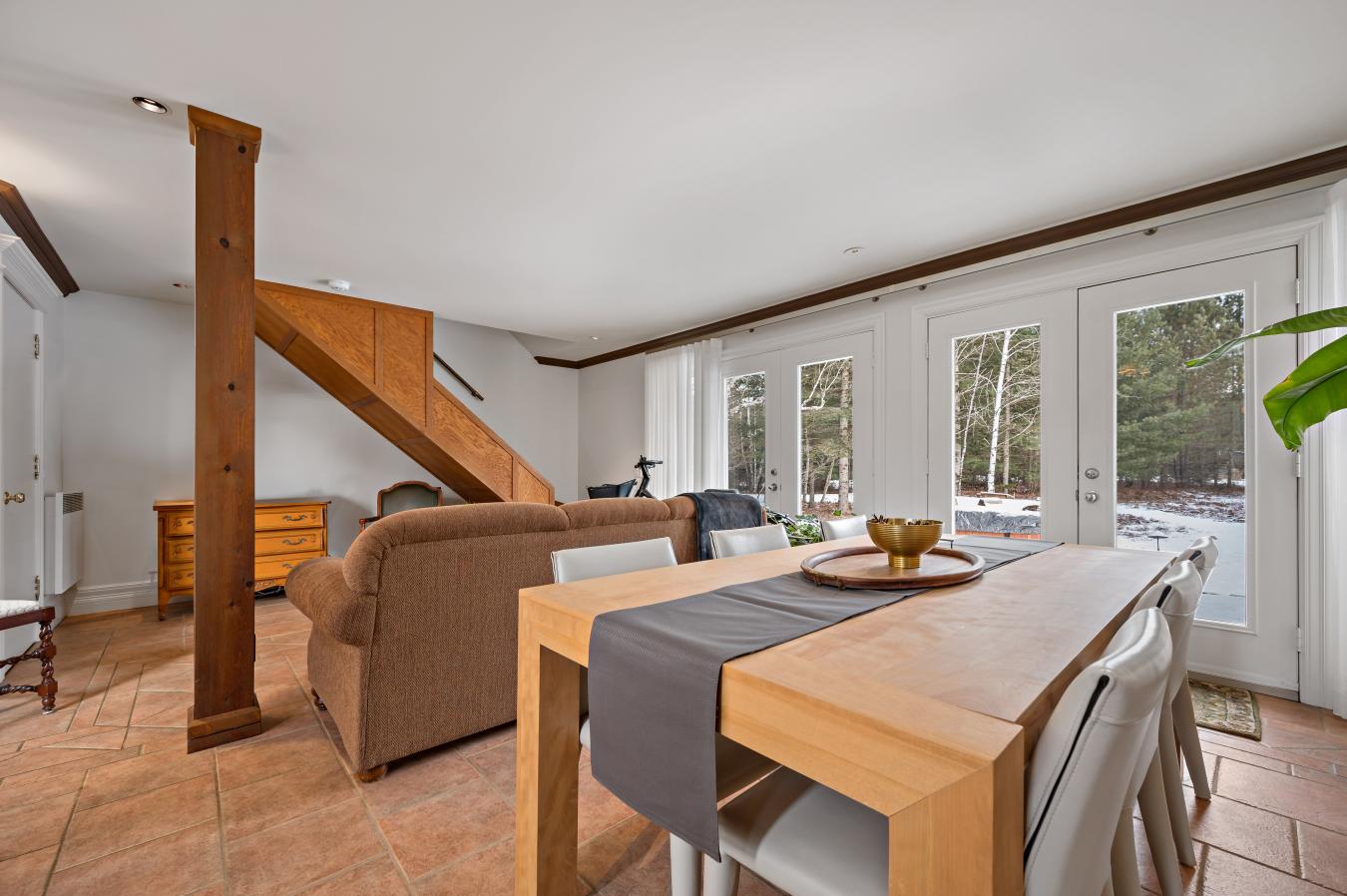 1321-1325 chemin de la Station, La Conception, QC, J0T 1M0, Canada, 5 Bedrooms Bedrooms, ,3 BathroomsBathrooms,Residential,For Sale,1321-1325 chemin de la Station,1424162