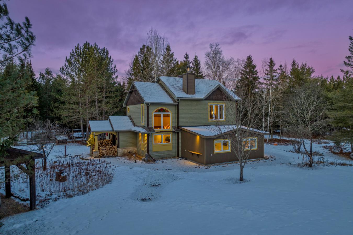 1321-1325 chemin de la Station, La Conception, QC, J0T 1M0, Canada, 5 Bedrooms Bedrooms, ,3 BathroomsBathrooms,Residential,For Sale,1321-1325 chemin de la Station,1424162