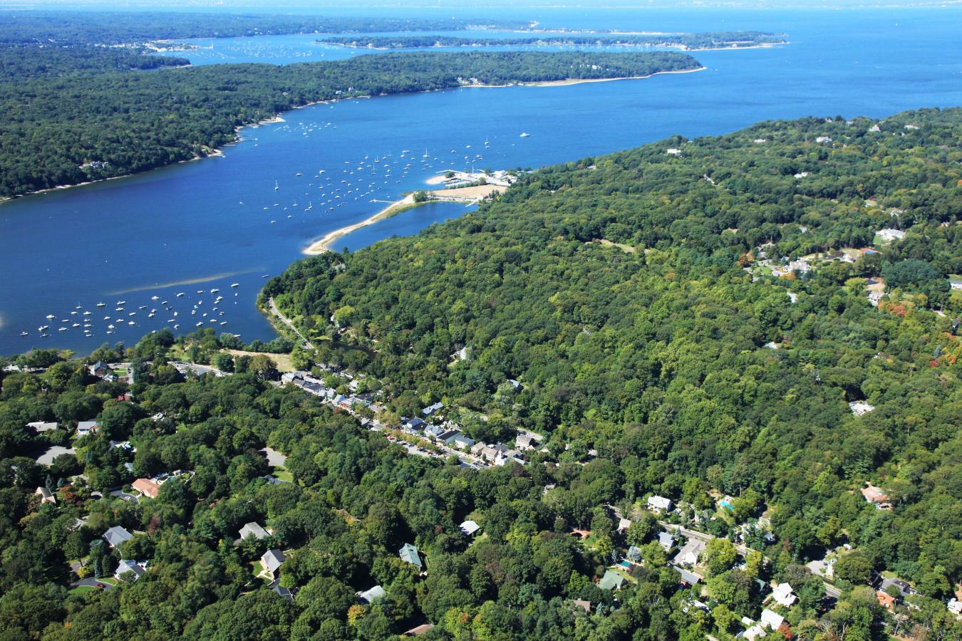 2 Woodcutters Lane, Cold Spring Harbor, NY, 11724-1405, United States, 5 Bedrooms Bedrooms, ,5 BathroomsBathrooms,Residential,For Sale,2 Woodcutters Lane,1424524