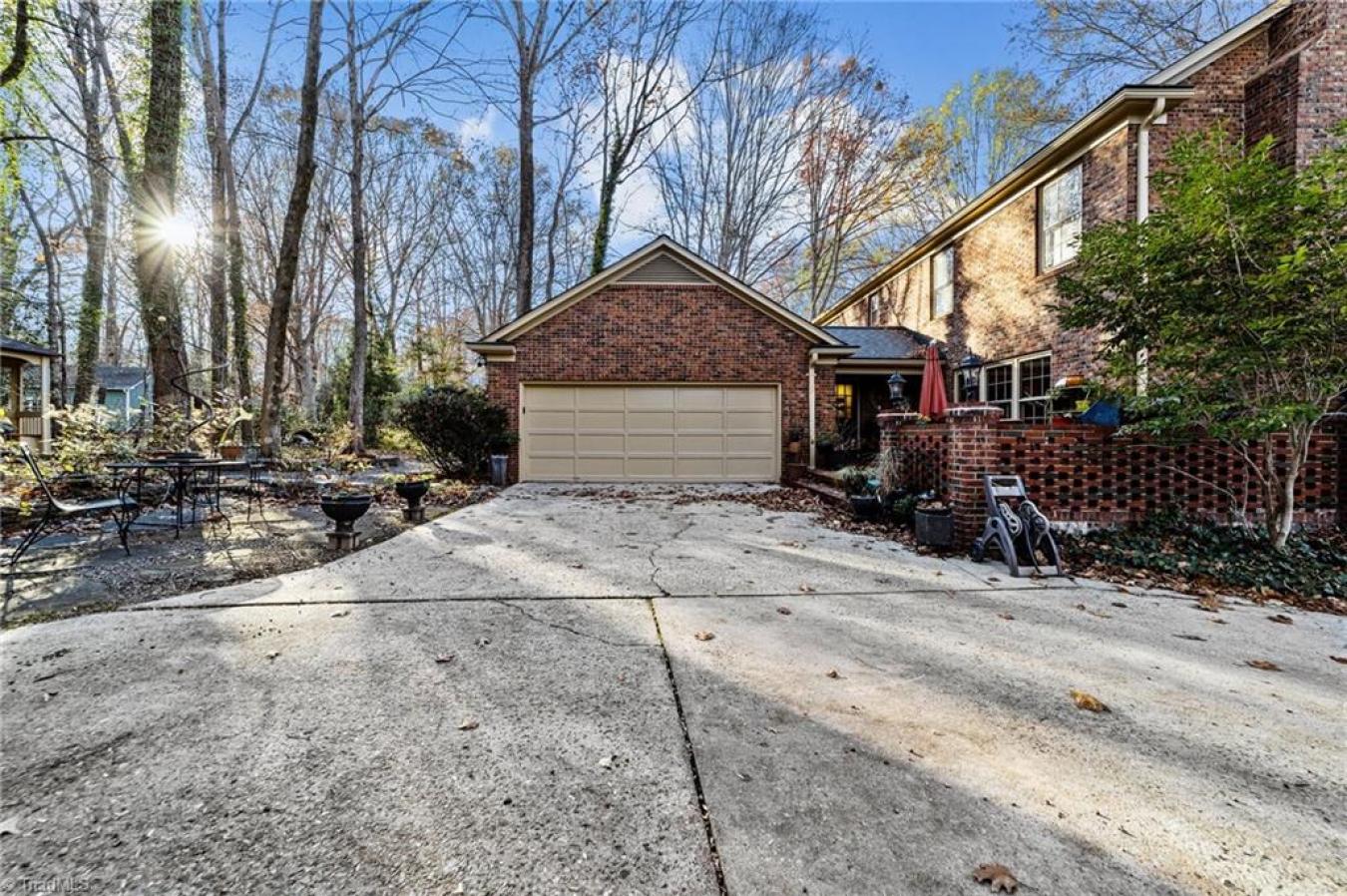 5 Dunaway Court, Greensboro, NC, 27408, United States, 5 Bedrooms Bedrooms, ,3 BathroomsBathrooms,Residential,For Sale,5 Dunaway Court,1424519