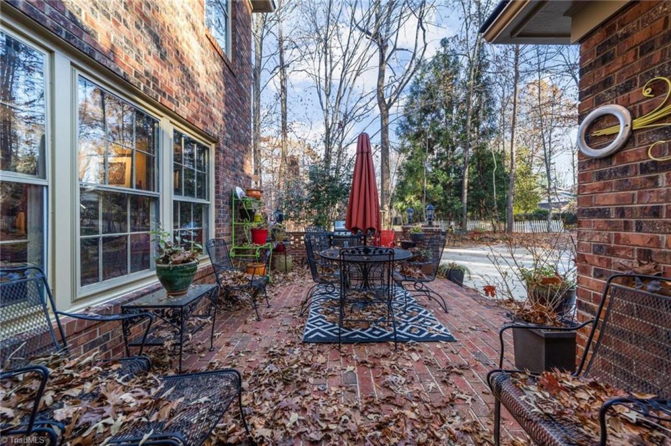 5 Dunaway Court, Greensboro, NC, 27408, United States, 5 Bedrooms Bedrooms, ,3 BathroomsBathrooms,Residential,For Sale,5 Dunaway Court,1424519