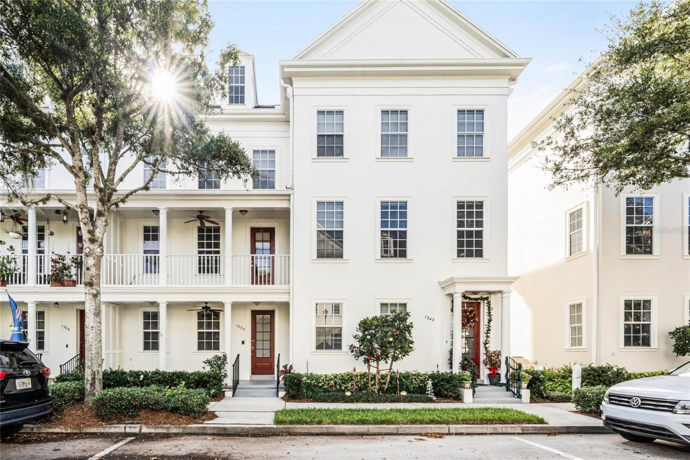 Great Location! Beautiful 4 level townhome in Baldwin Park Village Cen – image 1