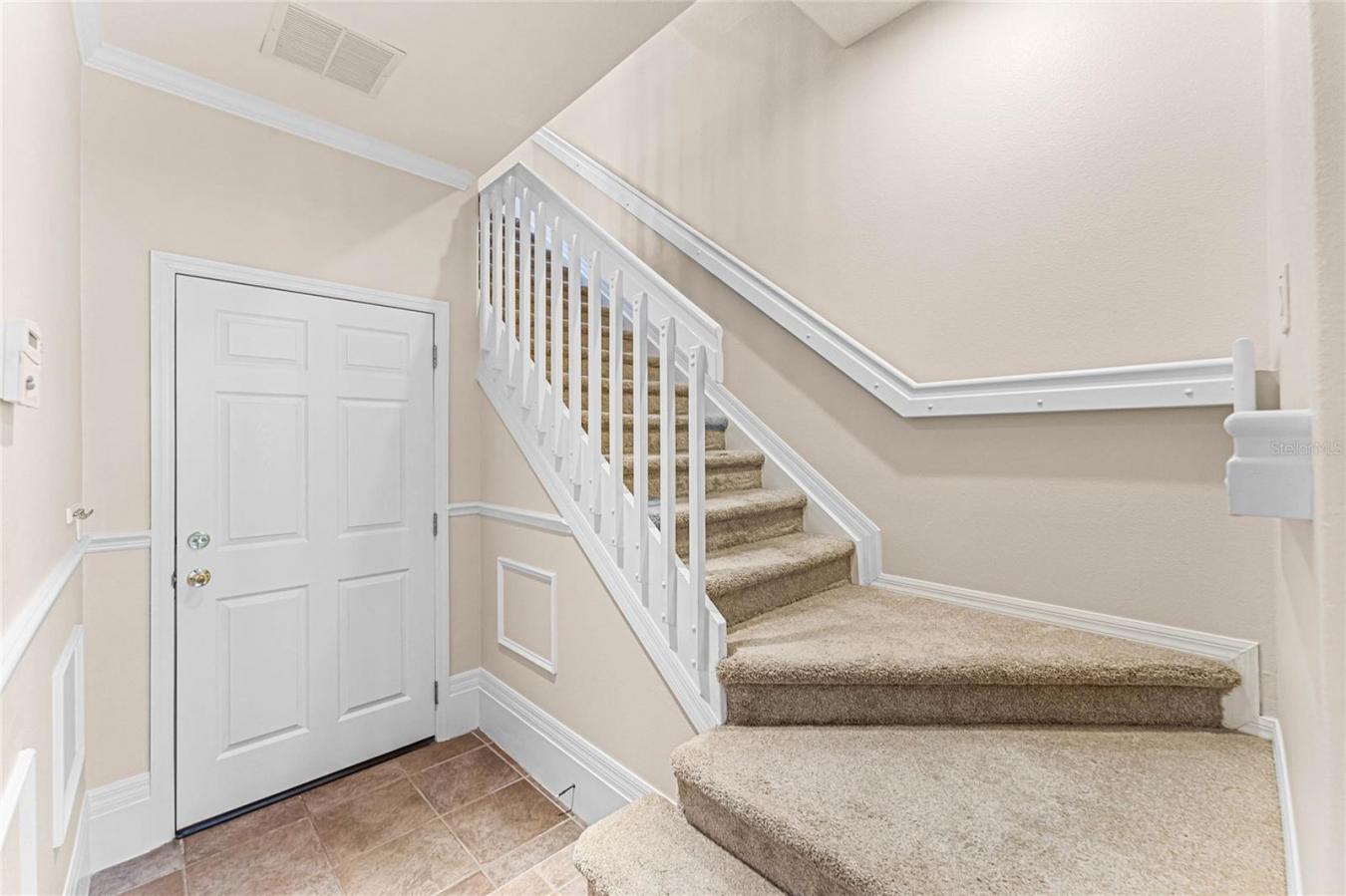 Great Location! Beautiful 4 level townhome in Baldwin Park Village Cen – image 5