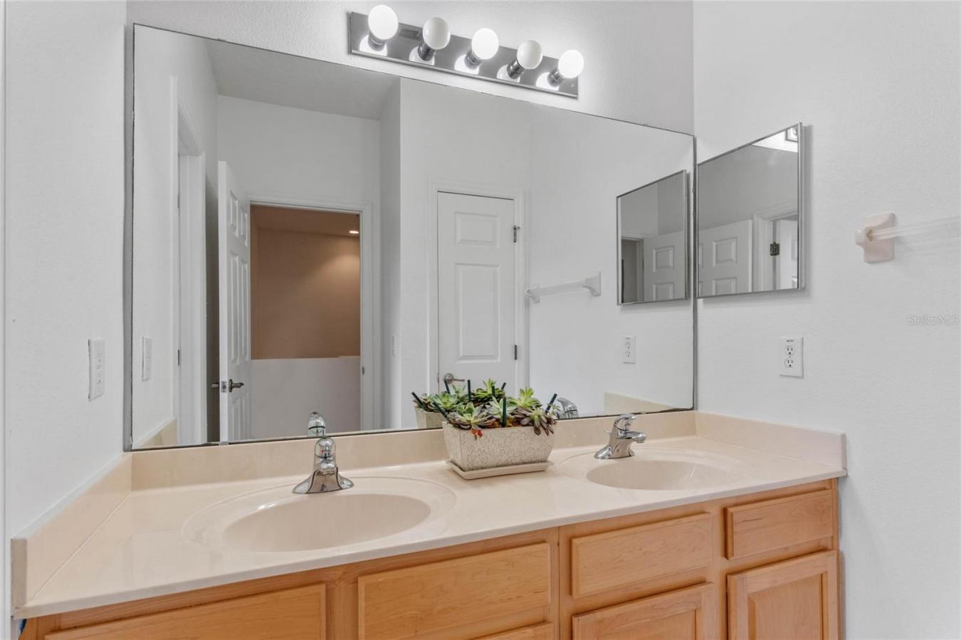 912 FERN AVENUE, ORLANDO, Florida, 32814, United States, 3 Bedrooms Bedrooms, ,3 BathroomsBathrooms,Residential,For Sale,912 FERN AVENUE,1426780