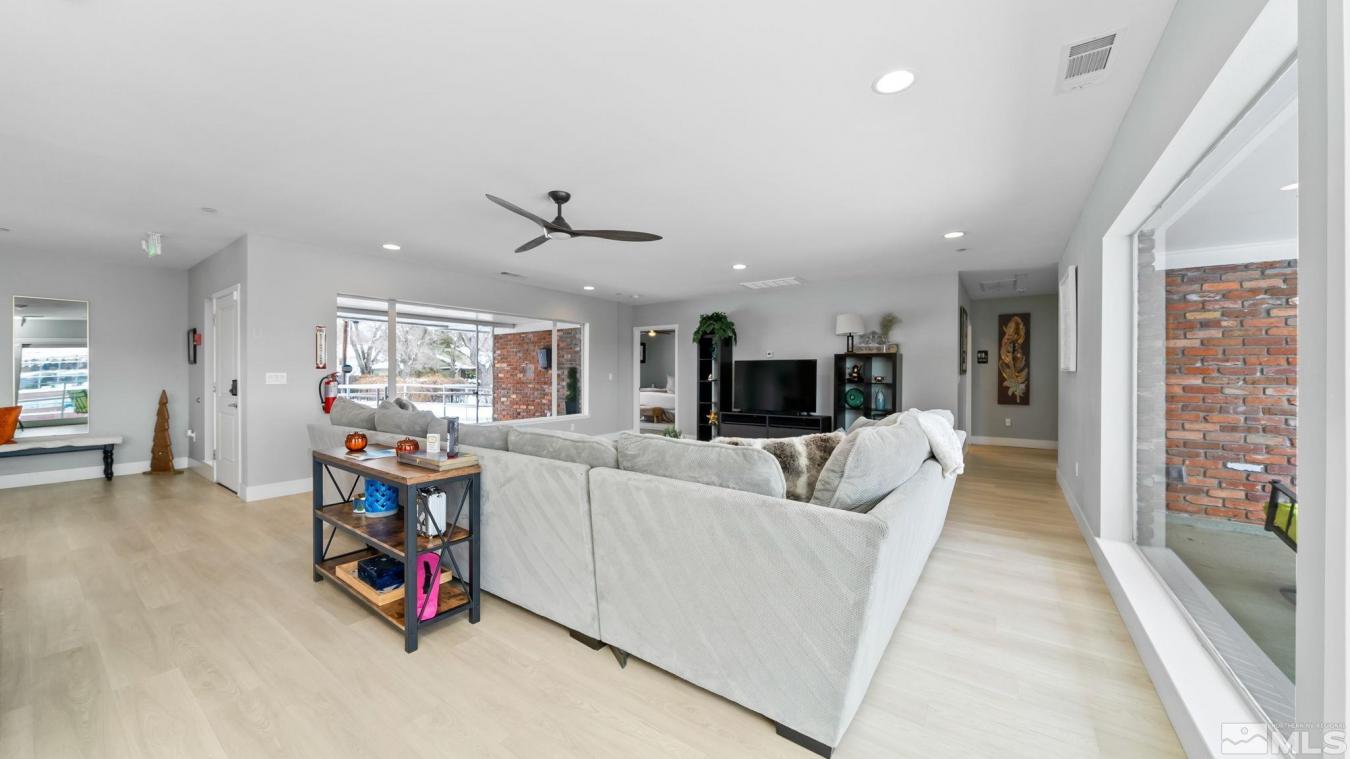 885 Marsh Avenue, Reno, NV, 89509, United States, 7 Bedrooms Bedrooms, ,5 BathroomsBathrooms,Residential,For Sale,885 Marsh Avenue,1426777