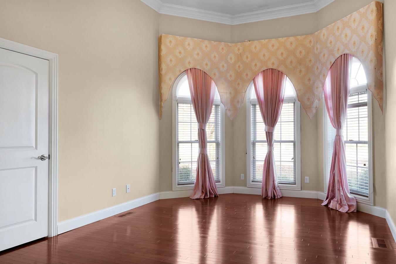 352 East Chloe Ridge, Pikeville, Kentucky, 41501, United States, 5 Bedrooms Bedrooms, ,4 BathroomsBathrooms,Residential,For Sale,352 East Chloe Ridge,1447764