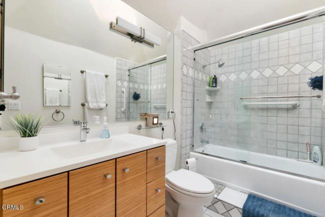 369 Dryden Street, Thousand Oaks, CA, 91360, United States, 3 Bedrooms Bedrooms, ,2 BathroomsBathrooms,Residential,For Sale,369 Dryden Street,1440075