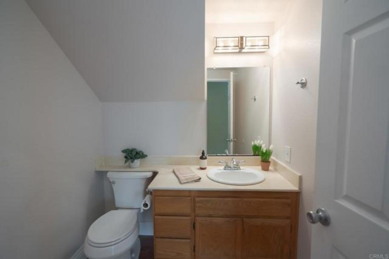 1986 White Birch Drive, Vista, CA, 92081, United States, 4 Bedrooms Bedrooms, ,2 BathroomsBathrooms,Residential,For Sale,1986 White Birch Drive,1447763