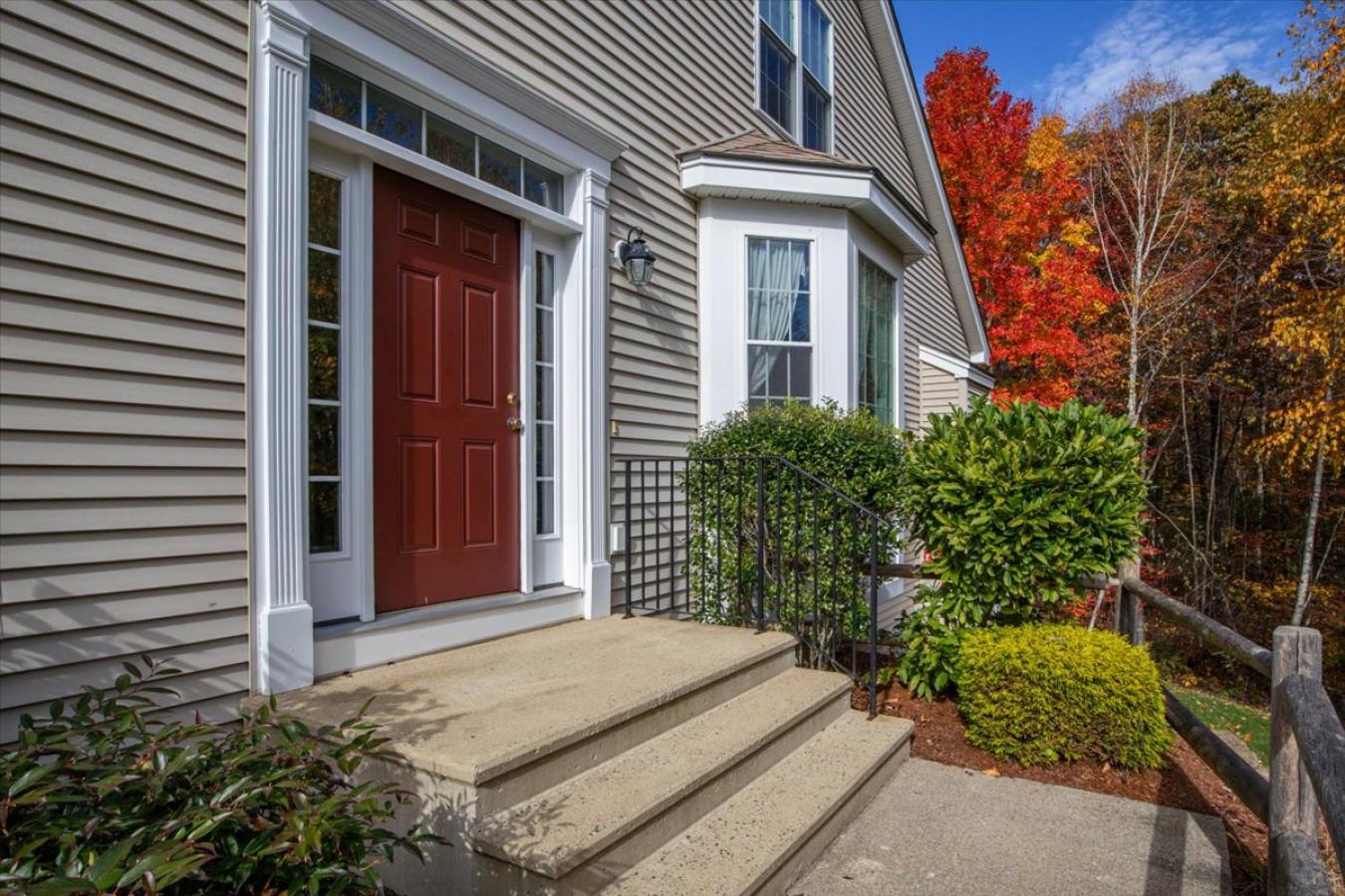 85 Buttercup Lane, Grafton, Massachusetts, 01560, United States, 2 Bedrooms Bedrooms, ,2 BathroomsBathrooms,Residential,For Sale,85 Buttercup Lane,1447750