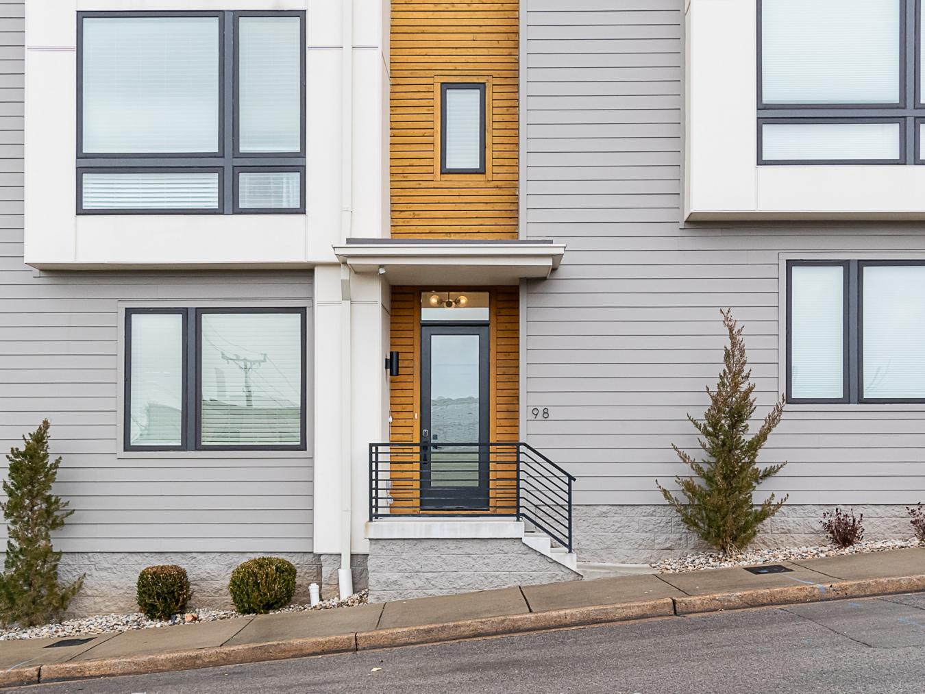 98 N 8th Street, Nashville, TN, 37206, United States, 3 Bedrooms Bedrooms, ,3 BathroomsBathrooms,Residential,For Sale,98 N 8th Street,1450443