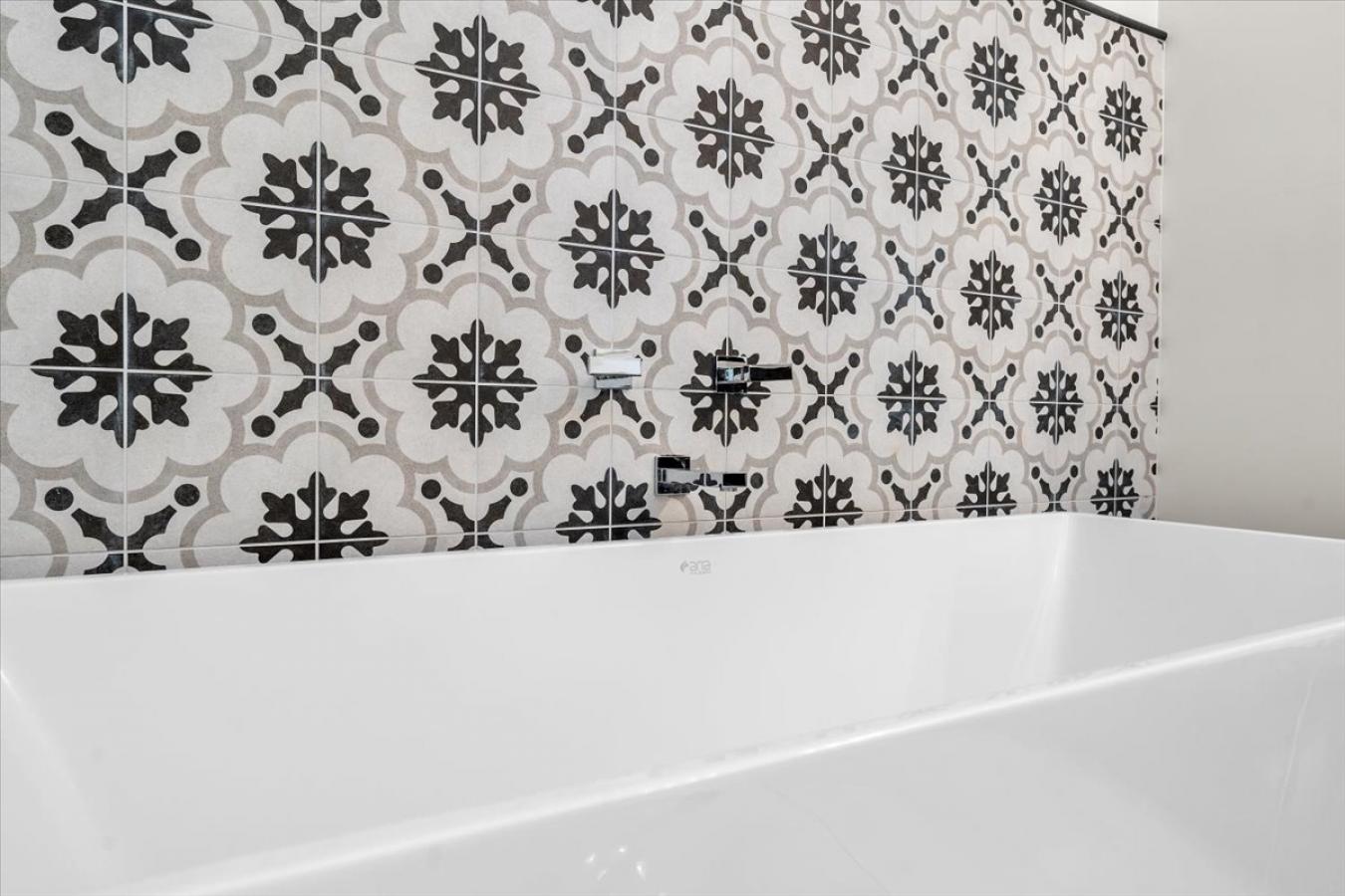 3800 E Lincoln Drive, Phoenix, AZ, 85018, United States, 4 Bedrooms Bedrooms, ,4 BathroomsBathrooms,Residential,For Sale,3800 E Lincoln Drive,1457828