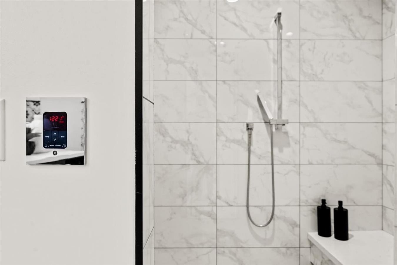 3800 E Lincoln Drive, Phoenix, AZ, 85018, United States, 4 Bedrooms Bedrooms, ,4 BathroomsBathrooms,Residential,For Sale,3800 E Lincoln Drive,1457828