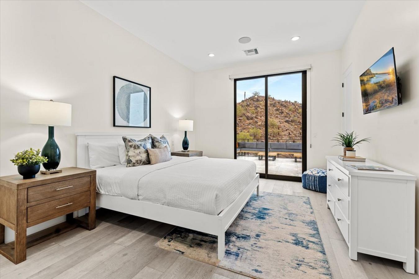 3800 E Lincoln Drive, Phoenix, AZ, 85018, United States, 4 Bedrooms Bedrooms, ,4 BathroomsBathrooms,Residential,For Sale,3800 E Lincoln Drive,1457828