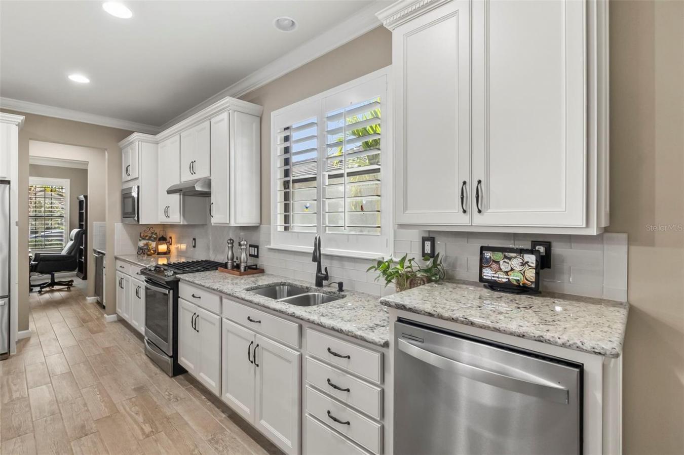 6947 GOSPORT COVE, BRADENTON, FL, 34202, United States, 3 Bedrooms Bedrooms, ,2 BathroomsBathrooms,Residential,For Sale,6947 GOSPORT COVE,1453467