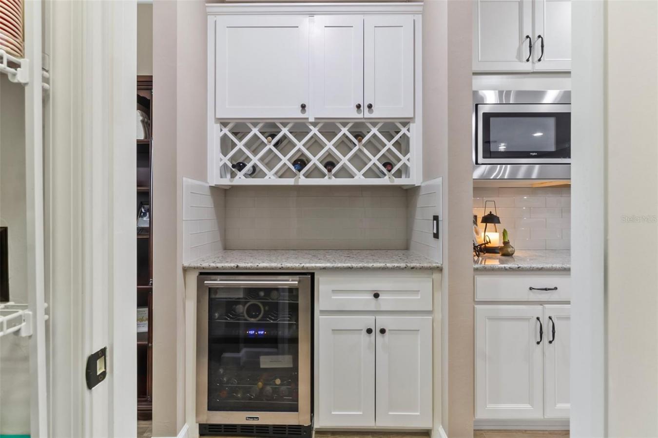 6947 GOSPORT COVE, BRADENTON, FL, 34202, United States, 3 Bedrooms Bedrooms, ,2 BathroomsBathrooms,Residential,For Sale,6947 GOSPORT COVE,1453467