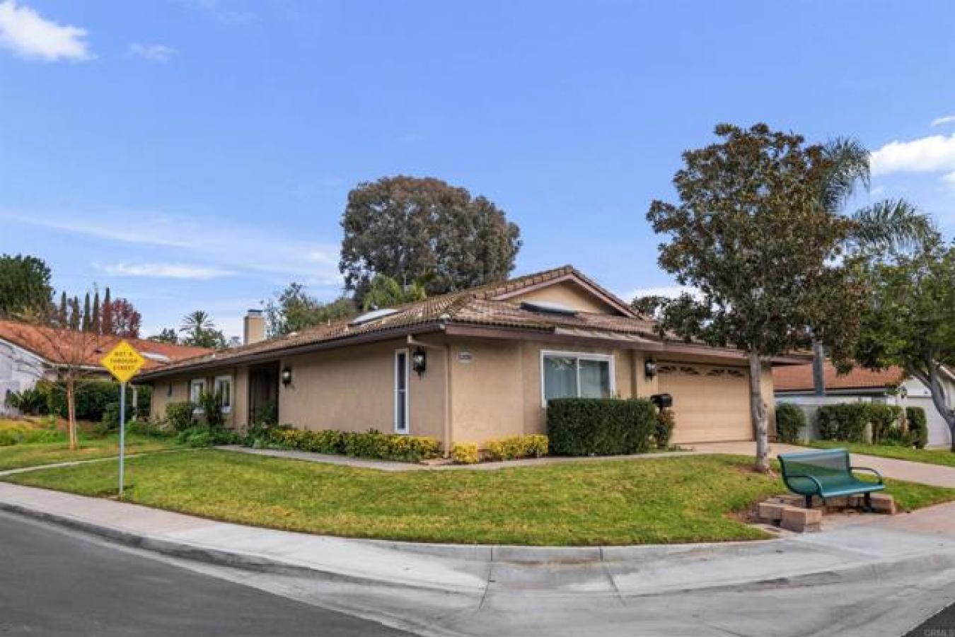 5209 Avenida Despacio, Laguna Woods, CA, 92637, United States, 3 Bedrooms Bedrooms, ,3 BathroomsBathrooms,Residential,For Sale,5209 Avenida Despacio,1459609