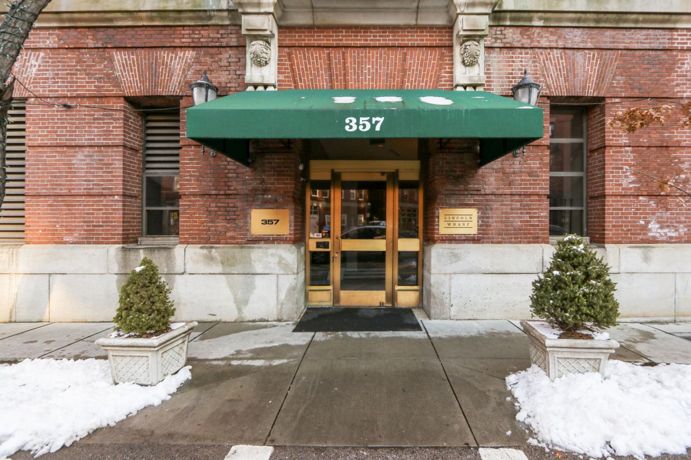 357 Commercial Street, Boston, Massachusetts, 02109, United States, 2 Bedrooms Bedrooms, ,1 BathroomBathrooms,Residential,For Sale,357 Commercial Street,1465376