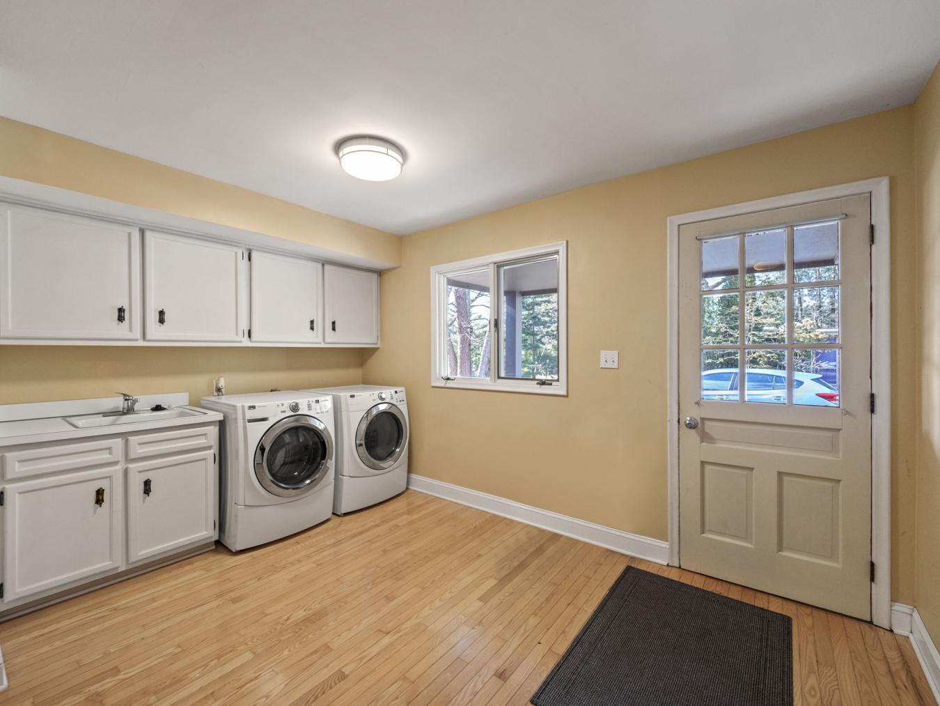 33 Fairford Road, Grosse Pointe Shores, Michigan, 48236, United States, 4 Bedrooms Bedrooms, ,2 BathroomsBathrooms,Residential,For Sale,33 Fairford Road,1466402