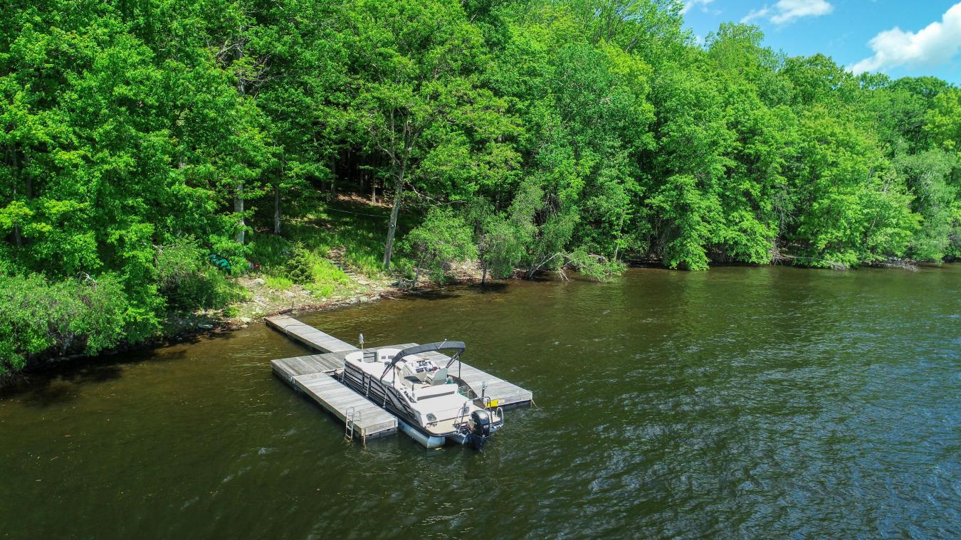 1028 Bobbalink Drive, Lake Ariel, PA, 18436, United States, 8 Bedrooms Bedrooms, ,5 BathroomsBathrooms,Residential,For Sale,1028 Bobbalink Drive,795074