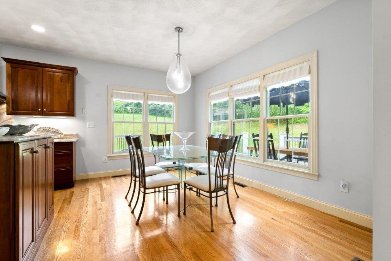 44 Mill Road, North Andover, MA, 01845, United States, 6 Bedrooms Bedrooms, ,3 BathroomsBathrooms,Residential,For Sale,44 Mill Road,1470913