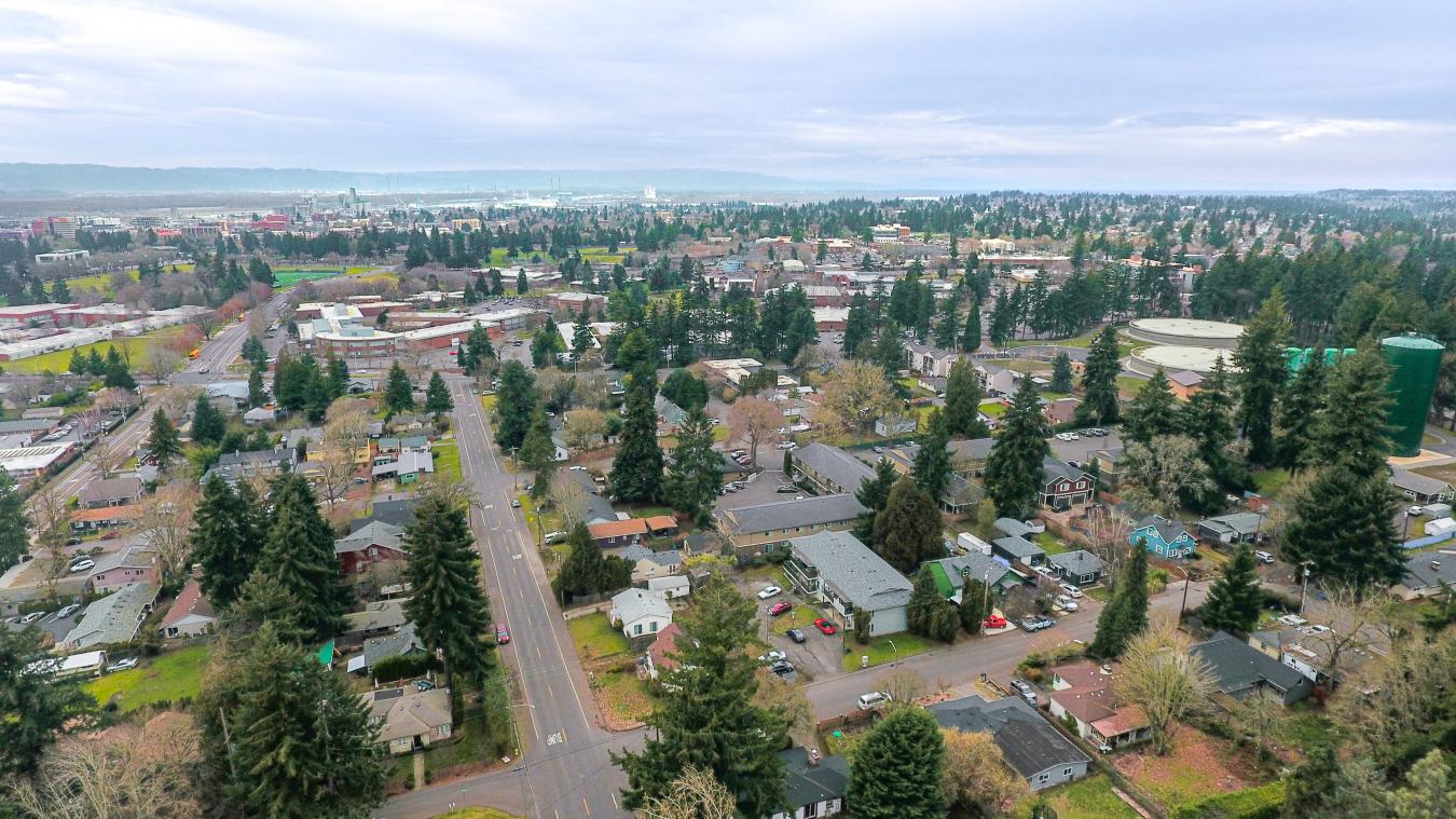 1604 X Street, Vancouver, Washington, 98661, United States, 16 Bedrooms Bedrooms, ,8 BathroomsBathrooms,Residential,For Sale,1604 X Street,1470911