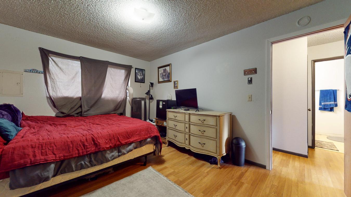 1604 X Street, Vancouver, Washington, 98661, United States, 16 Bedrooms Bedrooms, ,8 BathroomsBathrooms,Residential,For Sale,1604 X Street,1470911