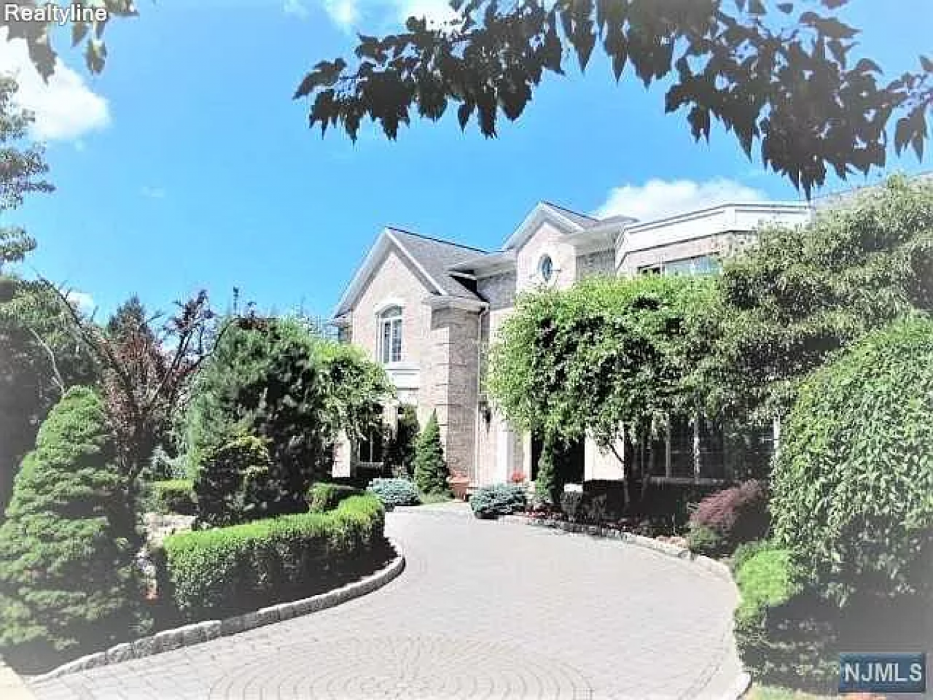 2 Halsey Lane, Closter, New Jersey, 07624, United States, 7 Bedrooms Bedrooms, ,4 BathroomsBathrooms,Residential,For Sale,2 Halsey Lane,794998