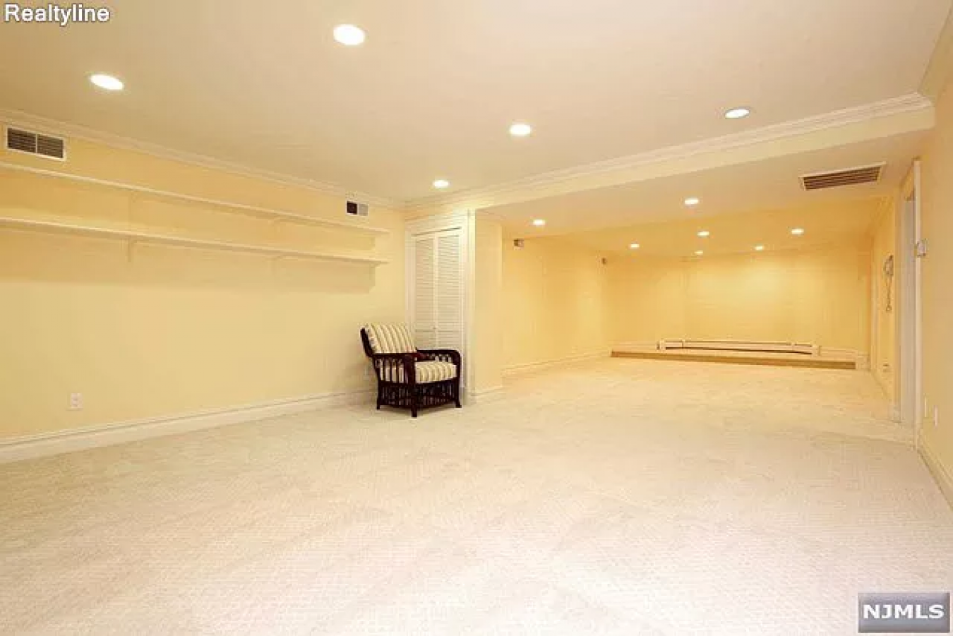 2 Halsey Lane, Closter, New Jersey, 07624, United States, 7 Bedrooms Bedrooms, ,4 BathroomsBathrooms,Residential,For Sale,2 Halsey Lane,794998
