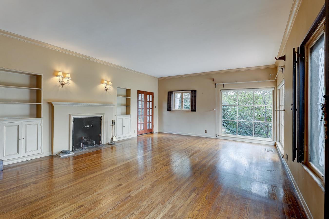 3434 Amesbury Road, Los Feliz, CA, 90027, United States, 3 Bedrooms Bedrooms, ,2 BathroomsBathrooms,Residential,For Sale,3434 Amesbury Road,1470875