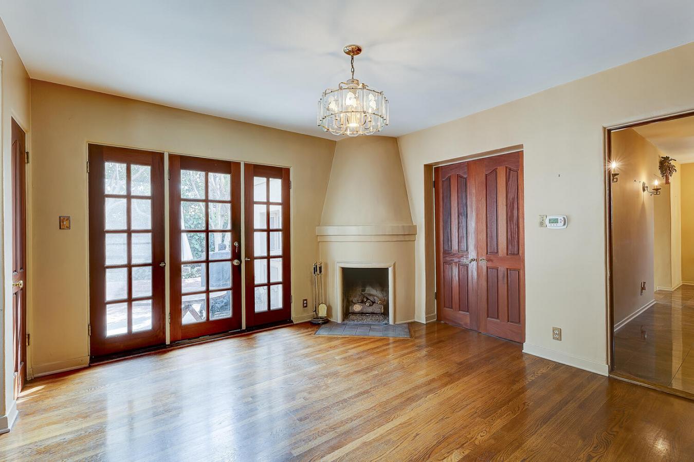 3434 Amesbury Road, Los Feliz, CA, 90027, United States, 3 Bedrooms Bedrooms, ,2 BathroomsBathrooms,Residential,For Sale,3434 Amesbury Road,1470875