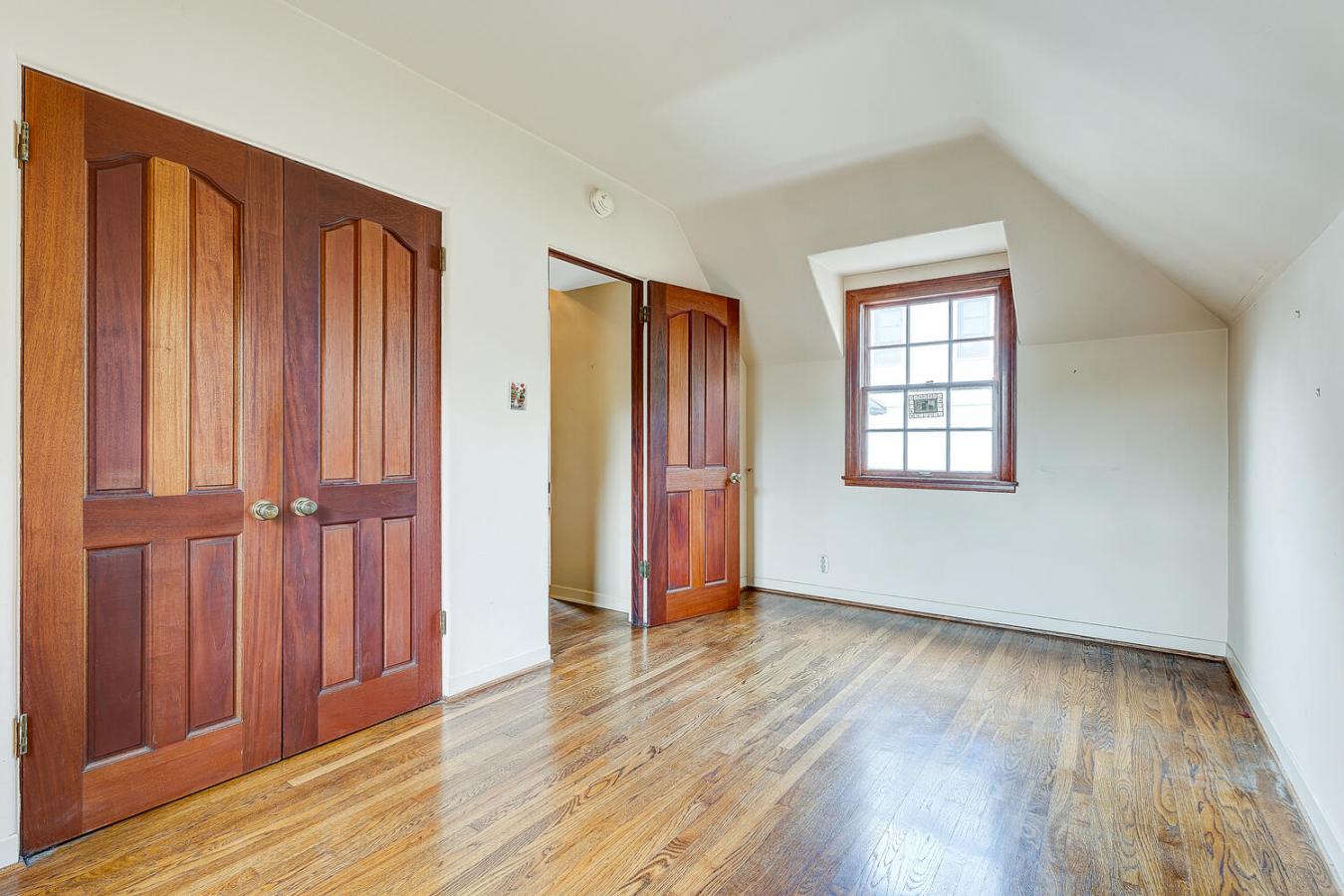 3434 Amesbury Road, Los Feliz, CA, 90027, United States, 3 Bedrooms Bedrooms, ,2 BathroomsBathrooms,Residential,For Sale,3434 Amesbury Road,1470875