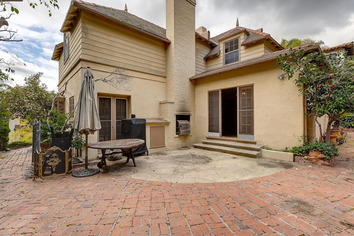 3434 Amesbury Road, Los Feliz, CA, 90027, United States, 3 Bedrooms Bedrooms, ,2 BathroomsBathrooms,Residential,For Sale,3434 Amesbury Road,1470875