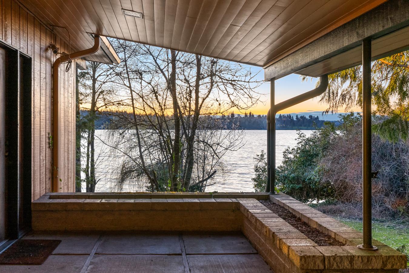 2521 103rd Ave SE, Bellevue, WA, 98004, United States, 2 Bedrooms Bedrooms, ,2 BathroomsBathrooms,Residential,For Sale,2521 103rd Ave SE,1477643