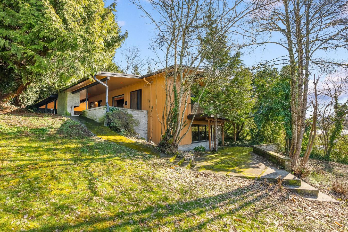 2521 103rd Ave SE, Bellevue, WA, 98004, United States, 2 Bedrooms Bedrooms, ,2 BathroomsBathrooms,Residential,For Sale,2521 103rd Ave SE,1477643