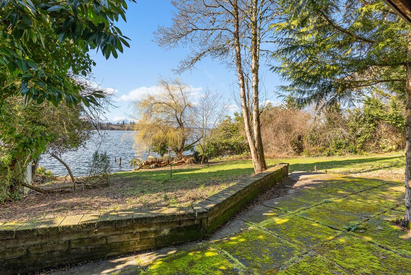 2521 103rd Ave SE, Bellevue, WA, 98004, United States, 2 Bedrooms Bedrooms, ,2 BathroomsBathrooms,Residential,For Sale,2521 103rd Ave SE,1477643