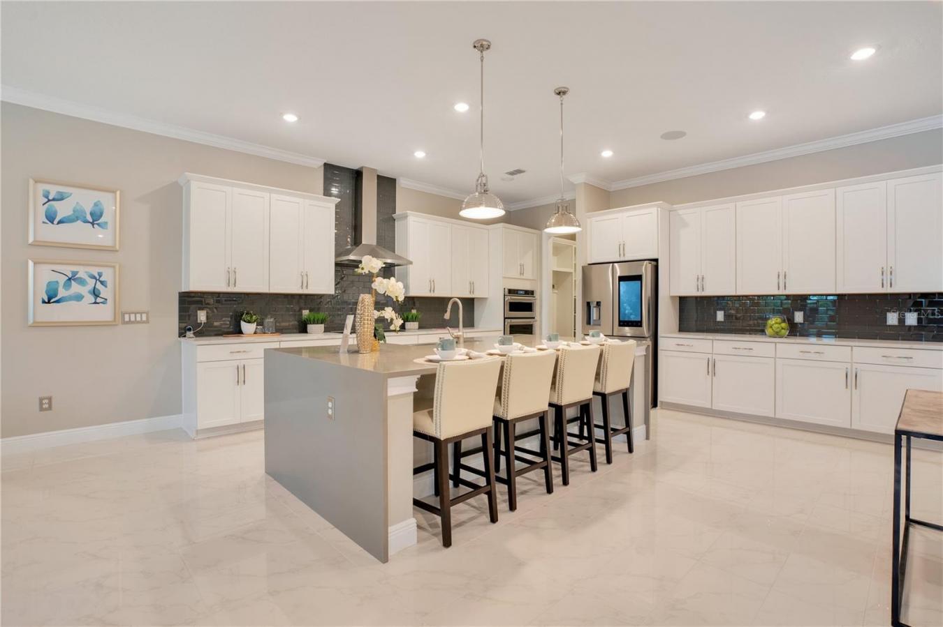 8162 LUDINGTON CIR, ORLANDO, FL, 32836, United States, 6 Bedrooms Bedrooms, ,6 BathroomsBathrooms,Residential,For Sale,8162 LUDINGTON CIR,1477634