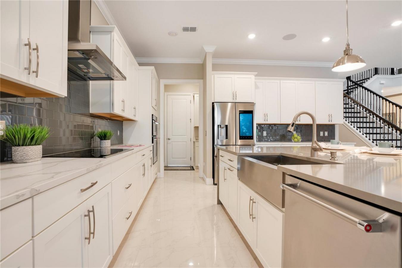 8162 LUDINGTON CIR, ORLANDO, FL, 32836, United States, 6 Bedrooms Bedrooms, ,6 BathroomsBathrooms,Residential,For Sale,8162 LUDINGTON CIR,1477634